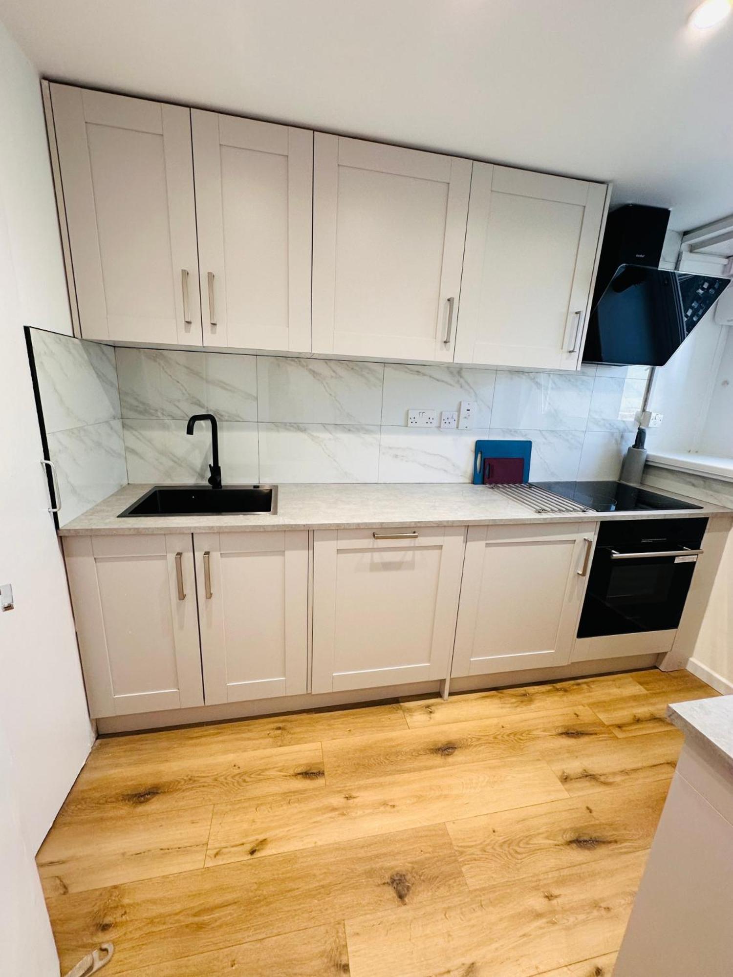 B - Newley Renovated Private Self-Contained Room In A Shared Apartment In Birmingham City Centre Экстерьер фото
